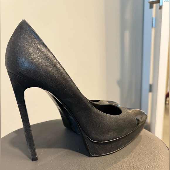 Saint Laurent matte sparkling black pumps with patent toe - Picture 8 of 9
